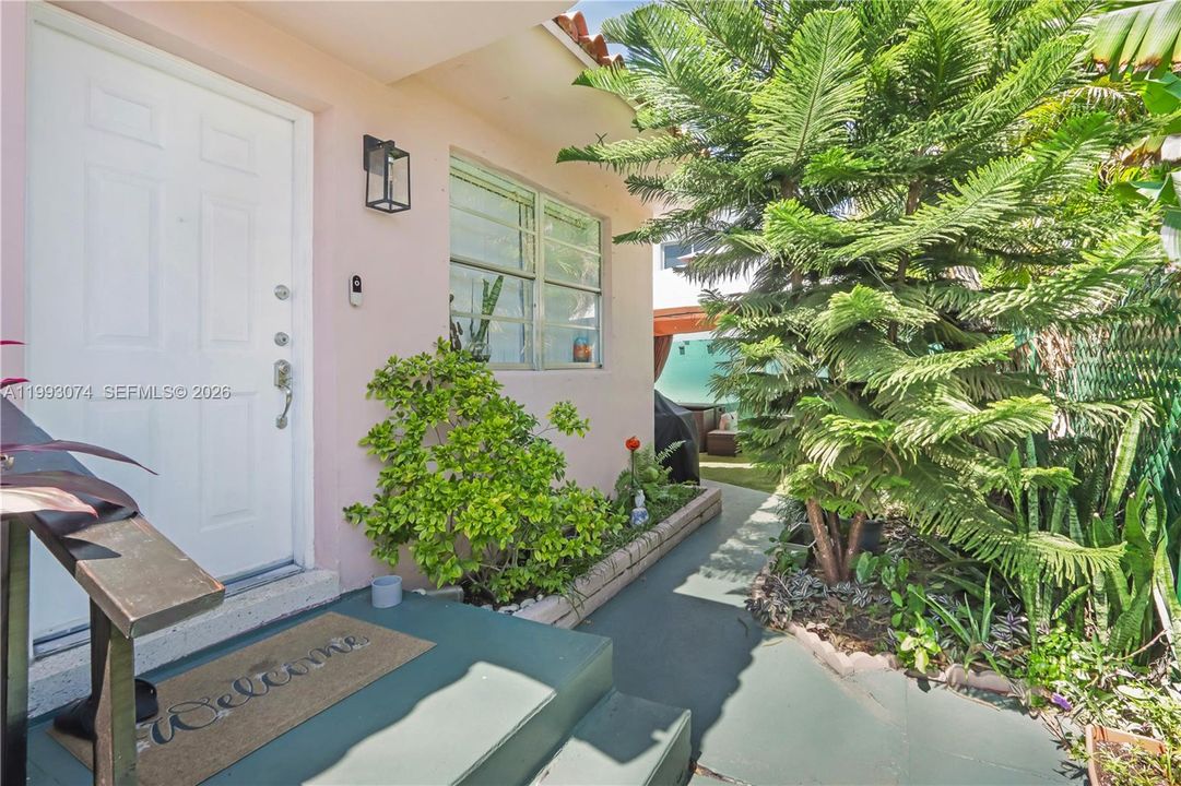 Back unit - 1 bedr/1bath