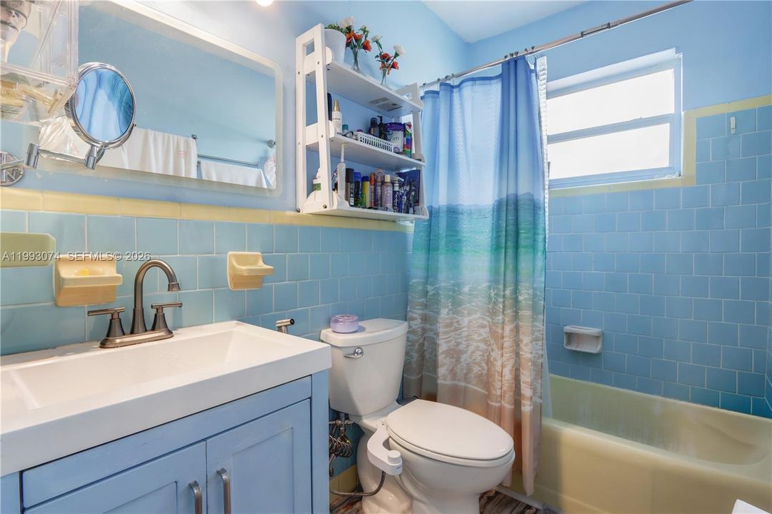 Back unit - 1 bedr/1bath