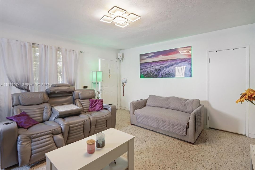 Back unit - 1 bedr/1bath