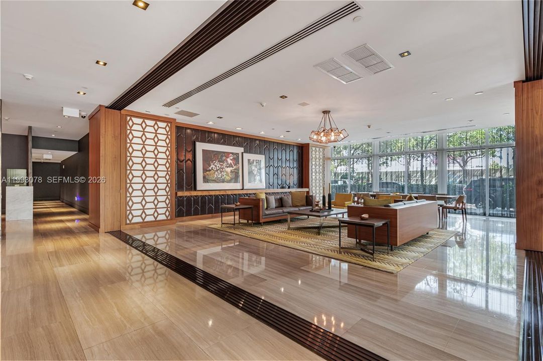 For Sale: $669,000 (2 beds, 2 baths, 1088 Square Feet)
