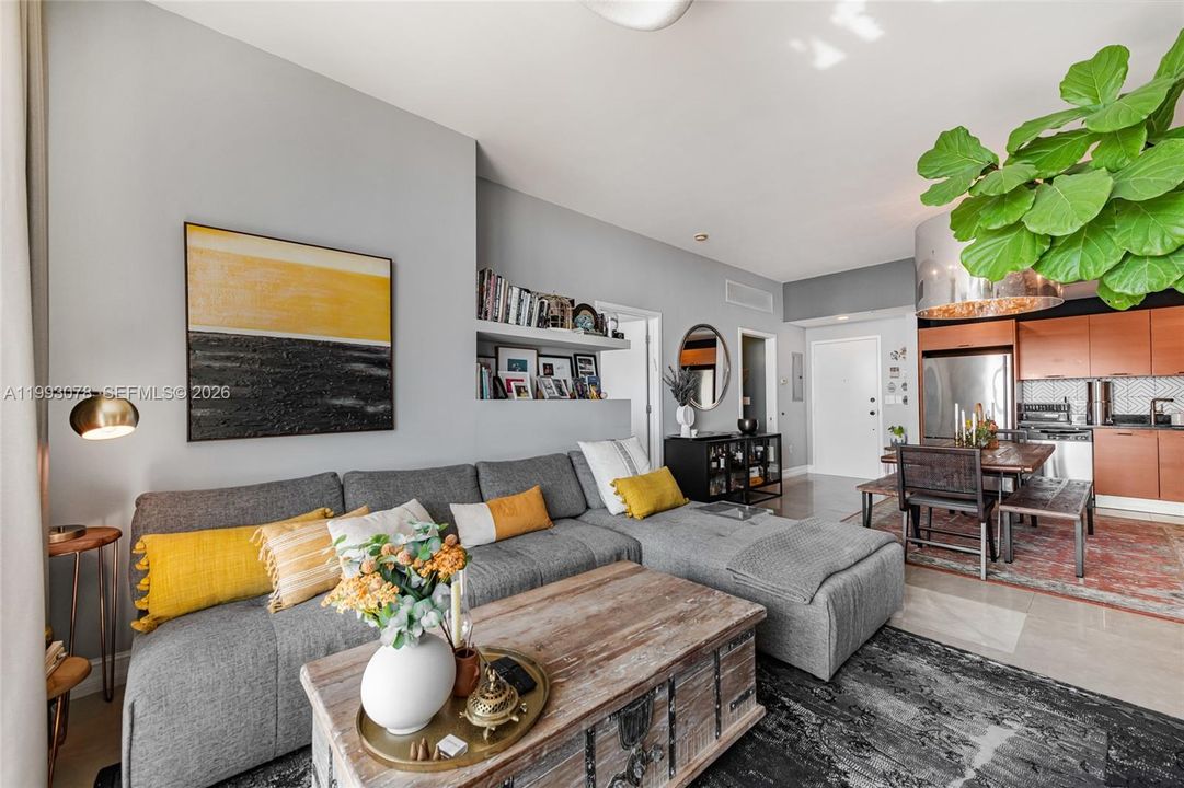 For Sale: $669,000 (2 beds, 2 baths, 1088 Square Feet)