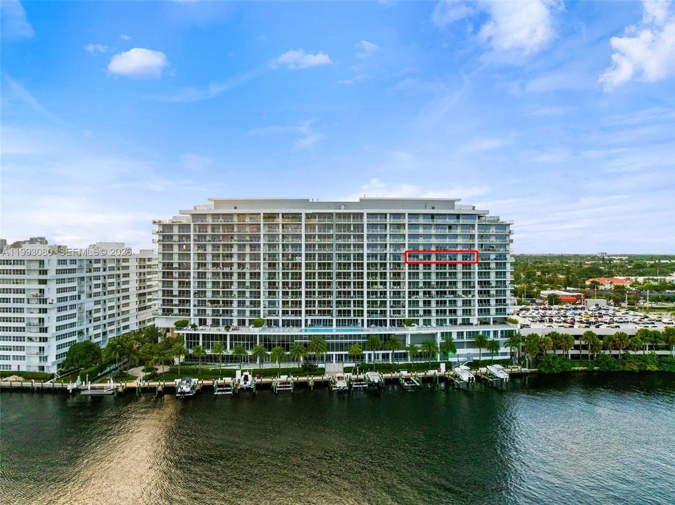 For Sale: $2,395,000 (3 beds, 3 baths, 2251 Square Feet)