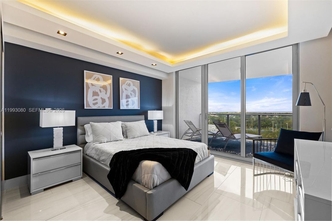 For Sale: $2,395,000 (3 beds, 3 baths, 2251 Square Feet)