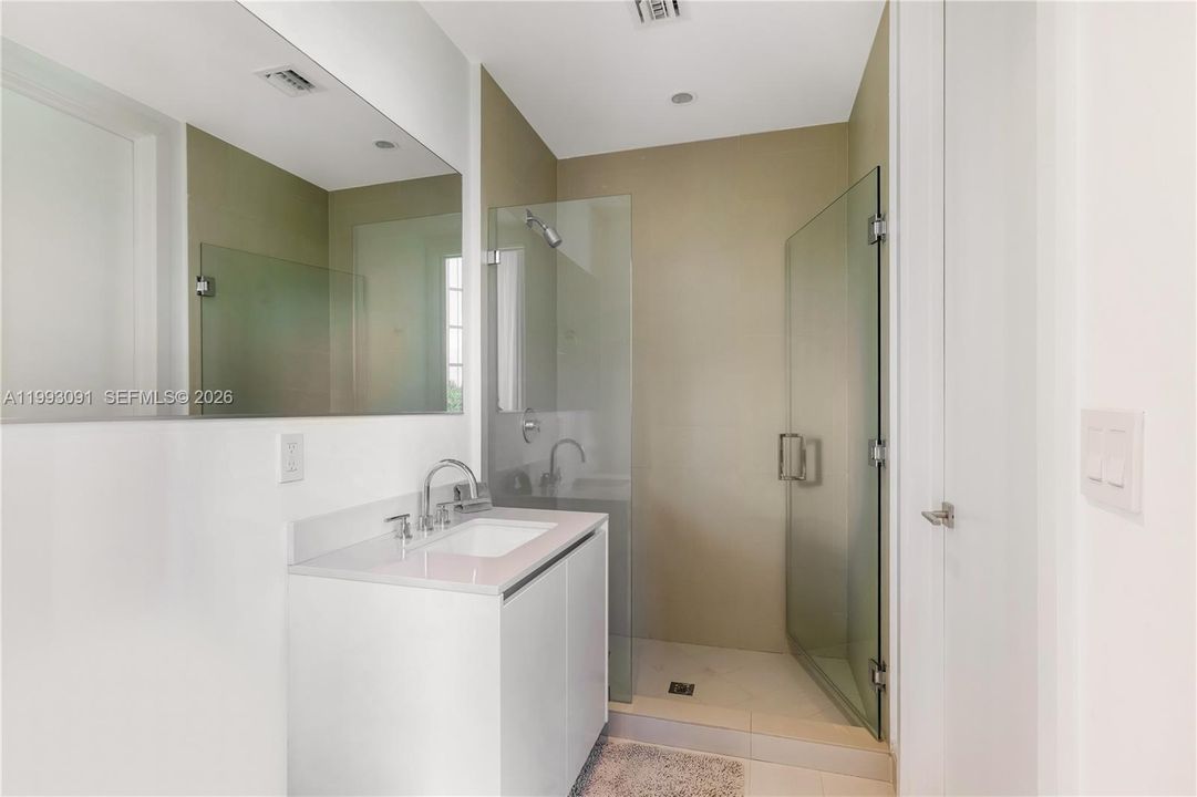 Active With Contract: $5,850,000 (4 beds, 3 baths, 2532 Square Feet)