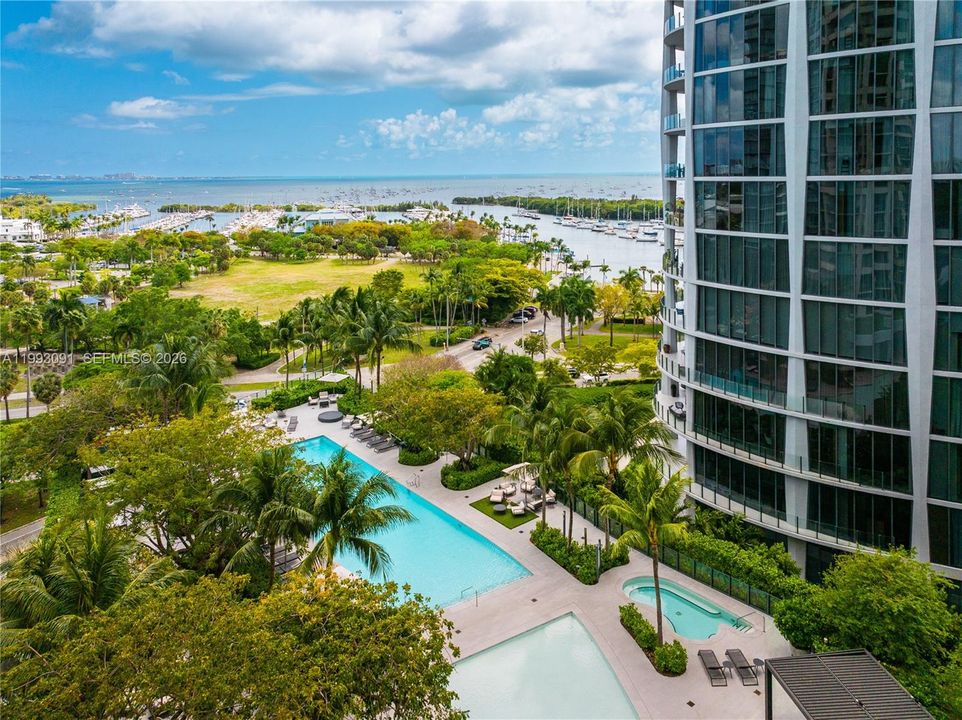 Active With Contract: $5,850,000 (4 beds, 3 baths, 2532 Square Feet)