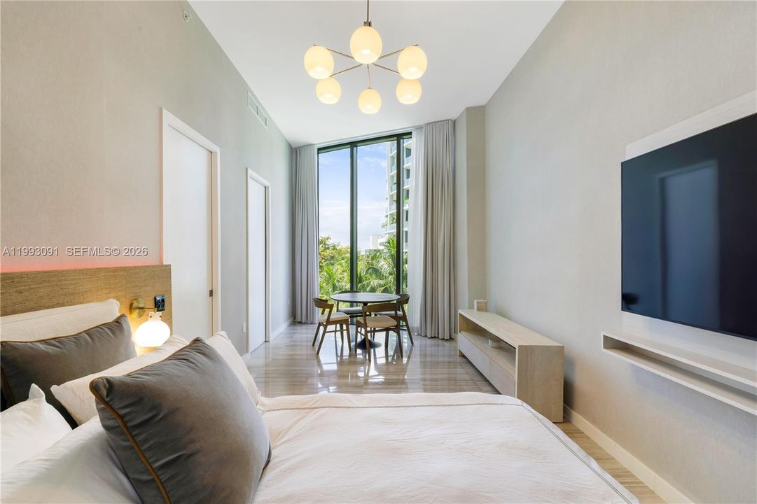 Active With Contract: $5,850,000 (4 beds, 3 baths, 2532 Square Feet)