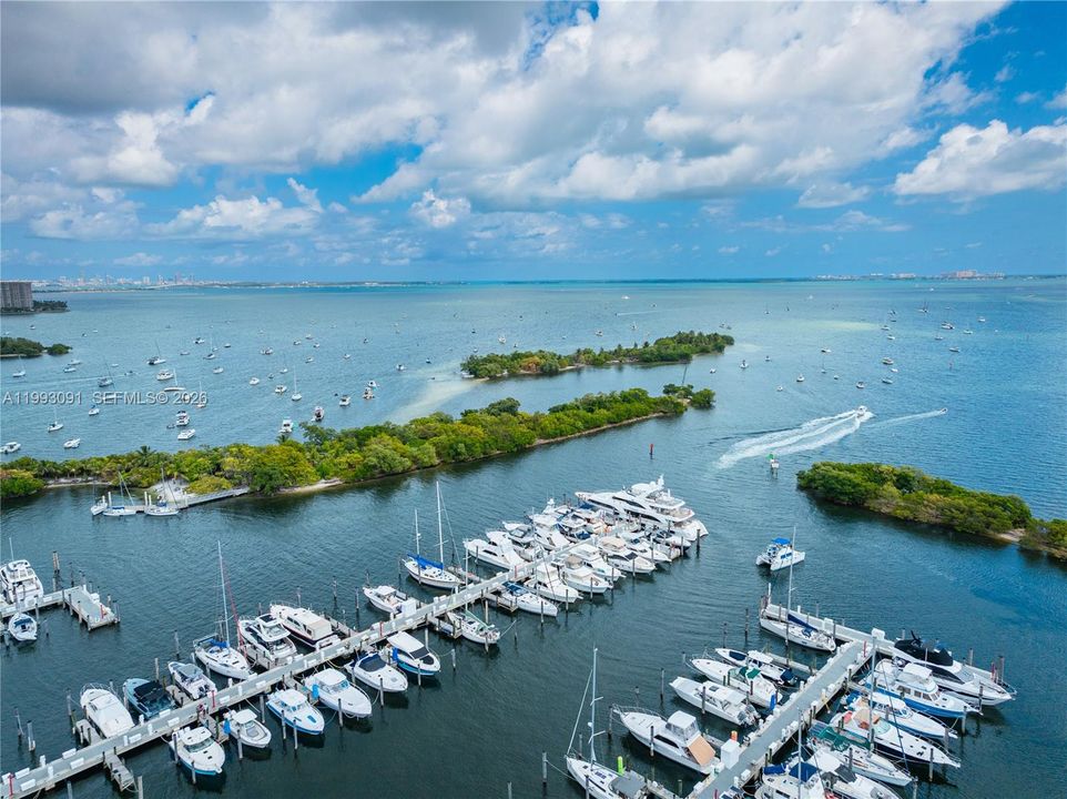 Active With Contract: $5,850,000 (4 beds, 3 baths, 2532 Square Feet)