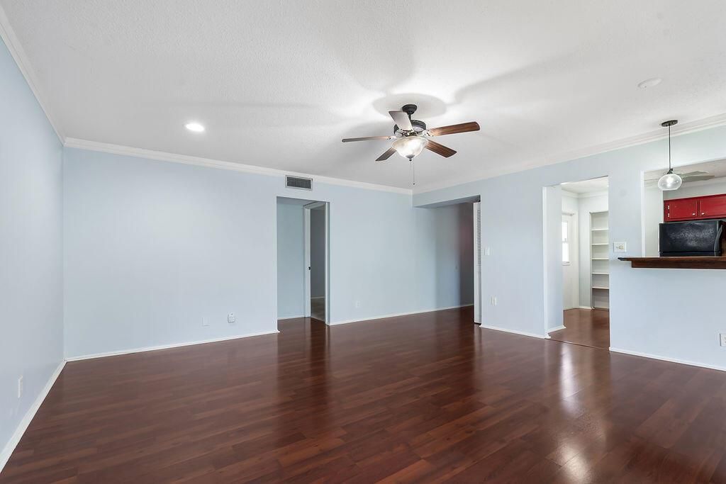 2GreenwayVillageN2102-3