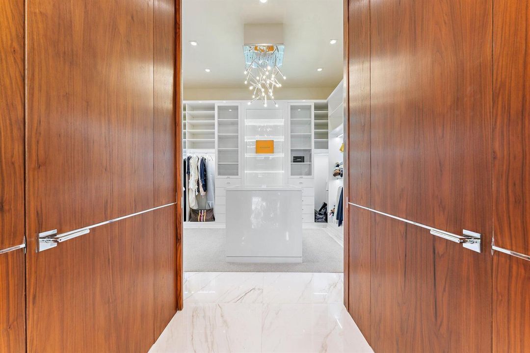 Wardrobe Room