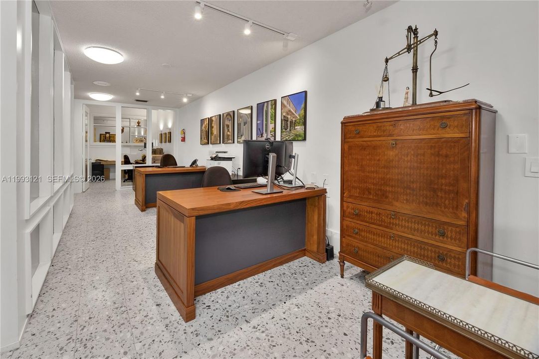 На продажу: $3,100,000 (0 спален, 0 ванн, 0 Квадратных фут)