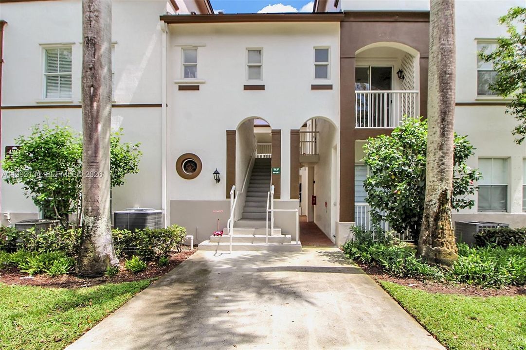 На продажу: $430,000 (3 спален, 2 ванн, 1340 Квадратных фут)