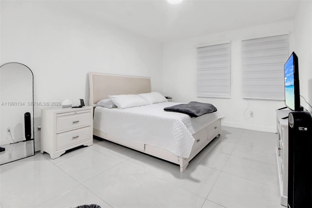 На продажу: $430,000 (3 спален, 2 ванн, 1340 Квадратных фут)