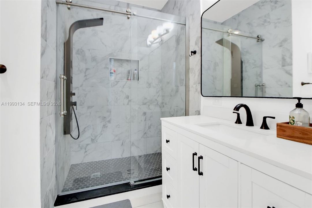 На продажу: $430,000 (3 спален, 2 ванн, 1340 Квадратных фут)