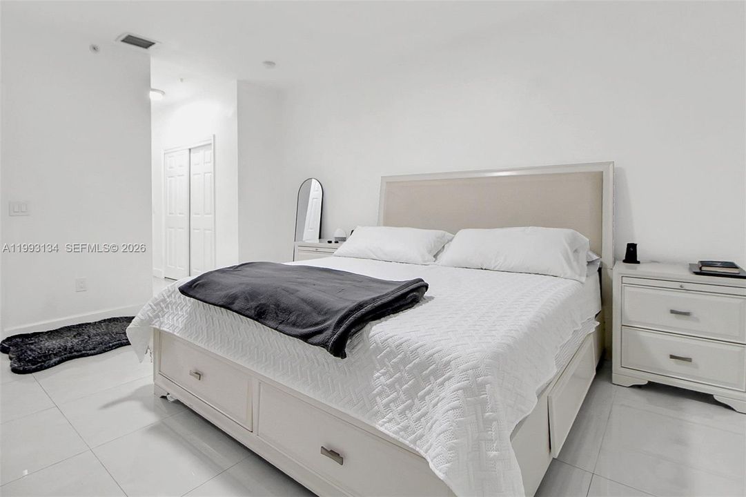 На продажу: $430,000 (3 спален, 2 ванн, 1340 Квадратных фут)