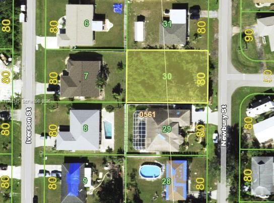 En Venta: $19,999 (0.22 acres)
