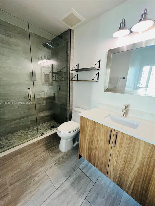 For Rent: $2,400 (1 beds, 1 baths, 874 Square Feet)