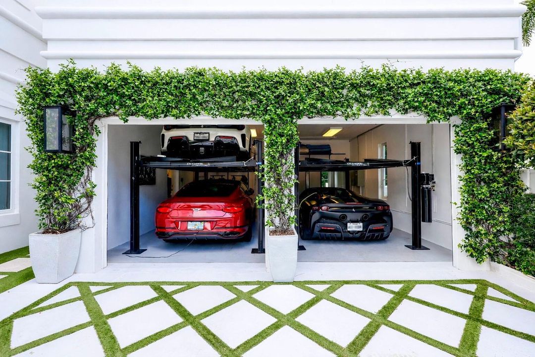4-Car Garage