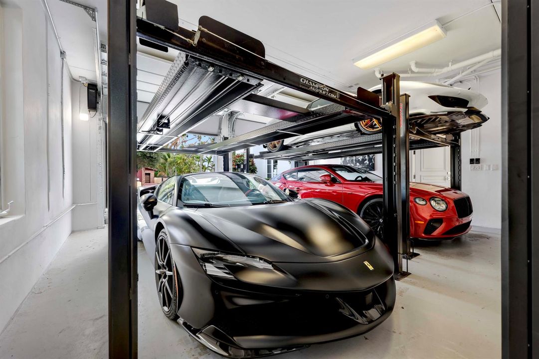 4-Car Garage