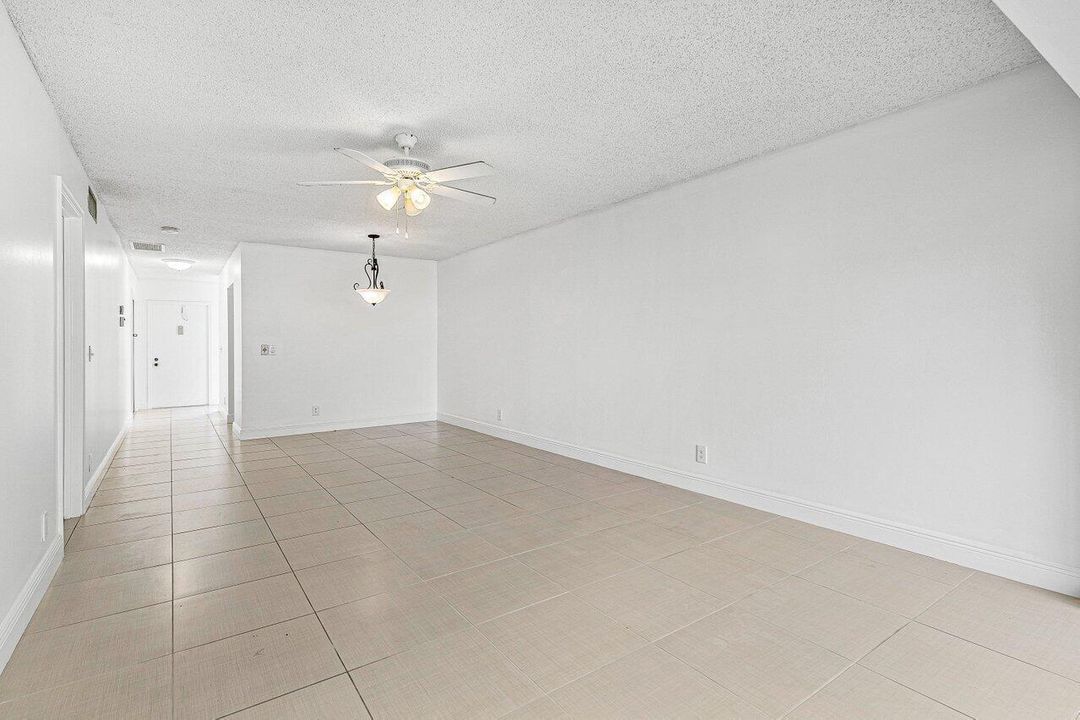 009-1021FlameVineAvenue-104-DelrayBeach-
