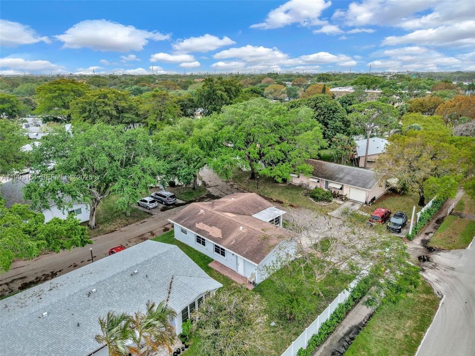В аренду: $2,500 (2 спален, 2 ванн, 1130 Квадратных фут)