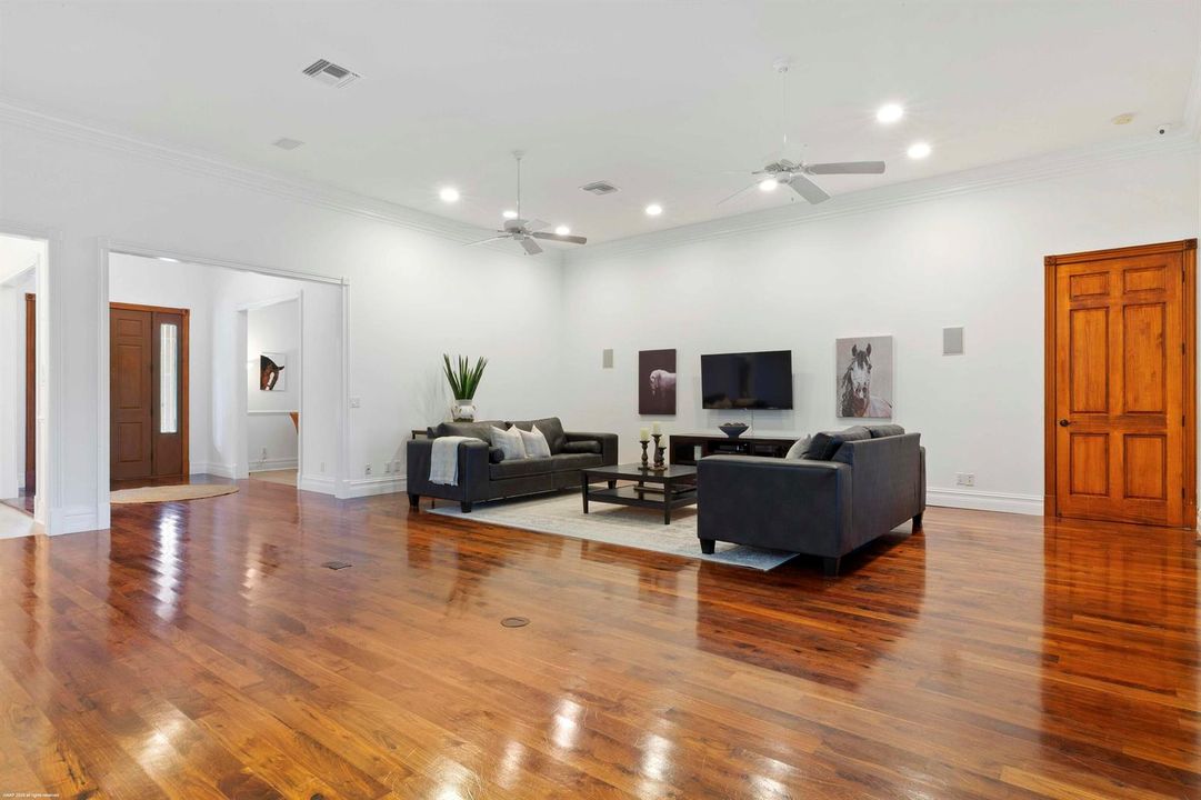 1321 Pelham Rd 011