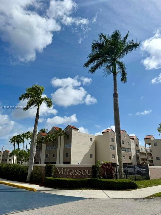 Activo con contrato: $285,000 (3 camas, 2 baños, 1255 Pies cuadrados)