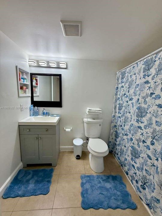 Activo con contrato: $285,000 (3 camas, 2 baños, 1255 Pies cuadrados)