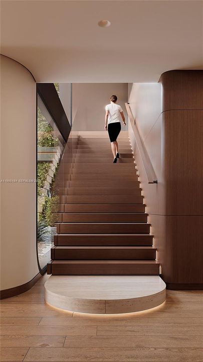 合同活跃: $4,950,000 (0.39 acres)
