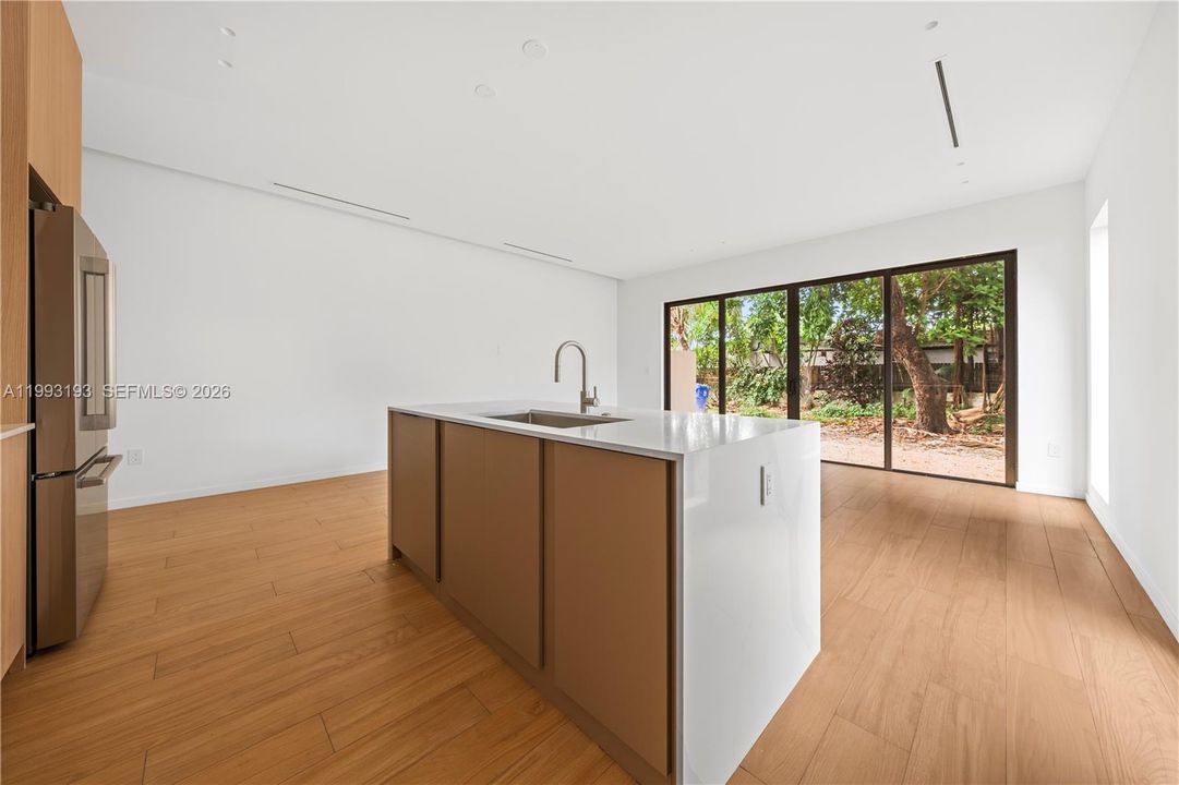 For Sale: $1,519,000 (3 beds, 3 baths, 2458 Square Feet)