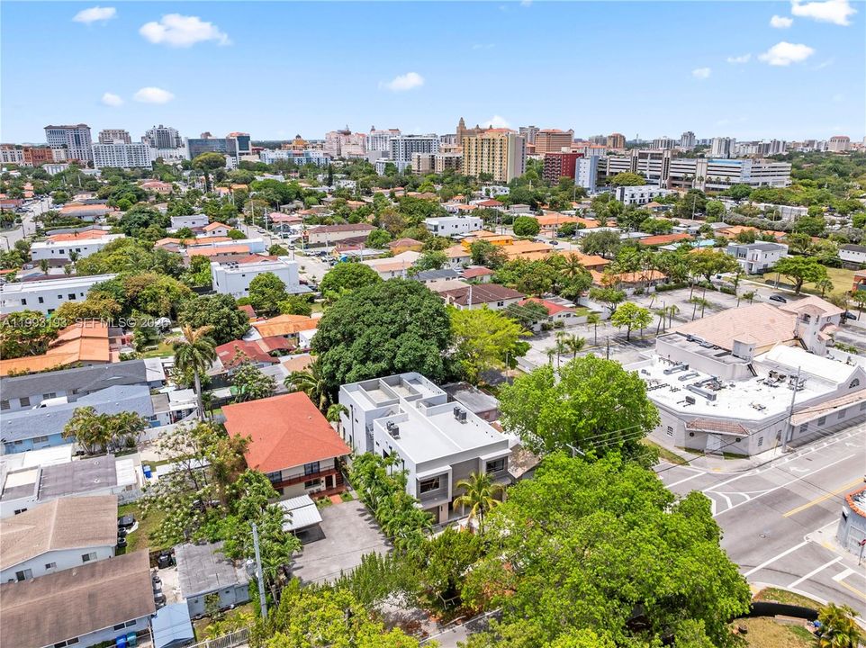 For Sale: $1,519,000 (3 beds, 3 baths, 2458 Square Feet)