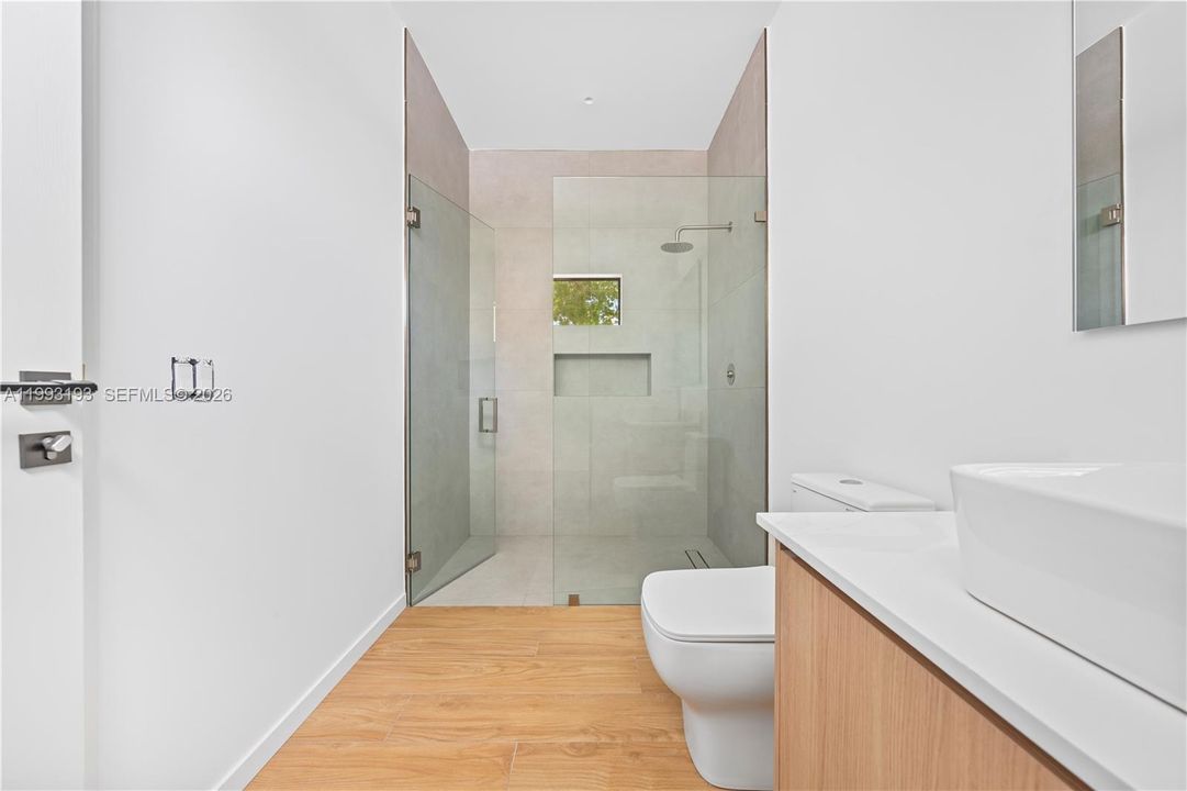 For Sale: $1,519,000 (3 beds, 3 baths, 2458 Square Feet)