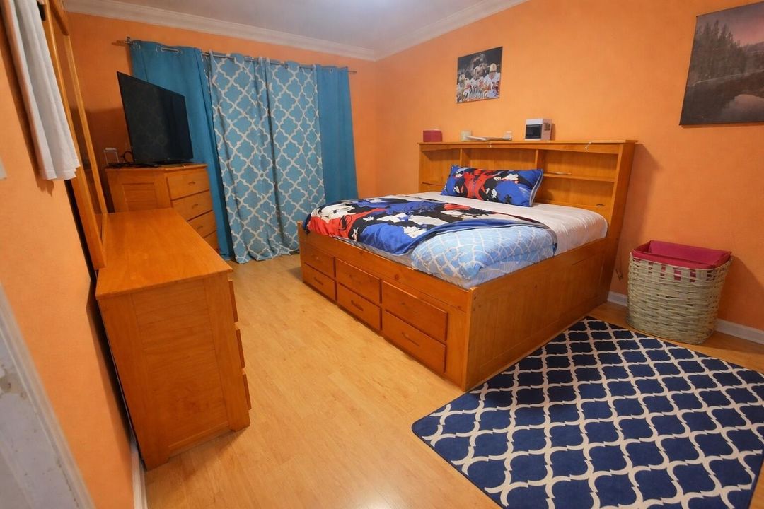 2nd Bedroom