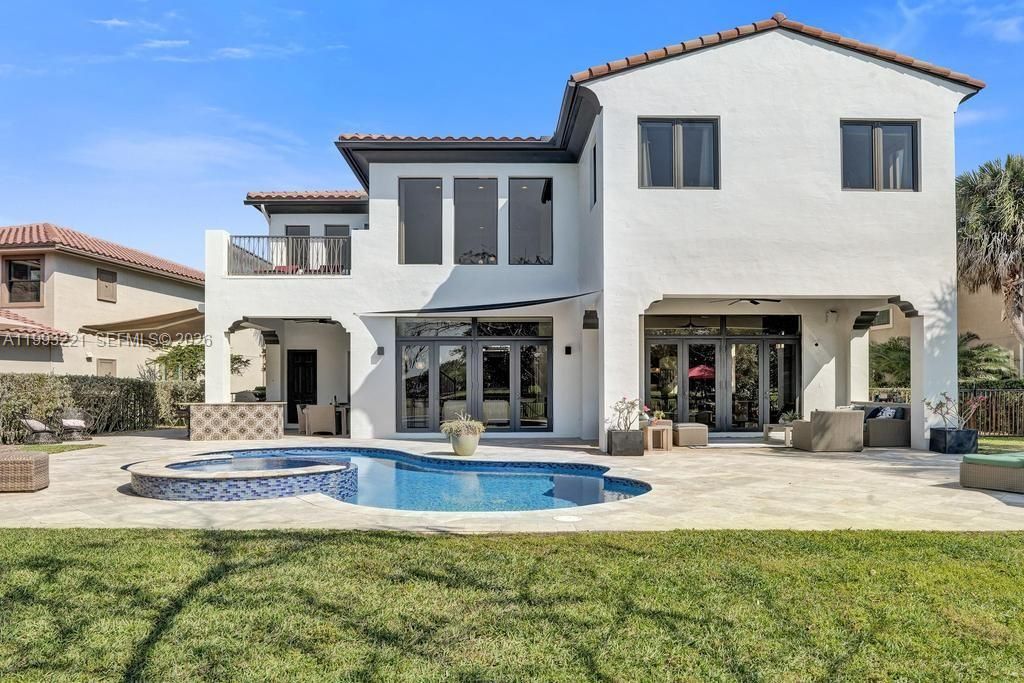 En Venta: $2,550,000 (5 camas, 4 baños, 4688 Pies cuadrados)