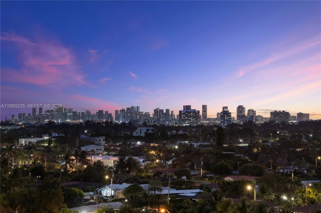 En Venta: $14,995,000 (2 camas, 2 baños, 3424 Pies cuadrados)