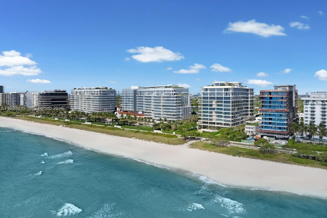 Недавно продано: $14,995,000 (2 спален, 2 ванн, 3424 Квадратных фут)