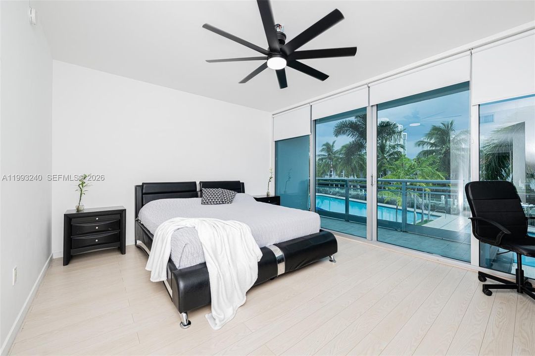 For Sale: $751,900 (2 beds, 3 baths, 1792 Square Feet)