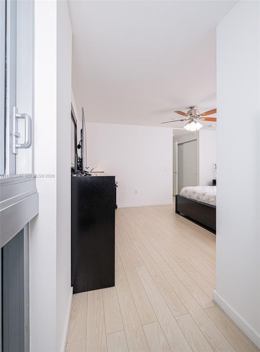 For Sale: $751,900 (2 beds, 3 baths, 1792 Square Feet)
