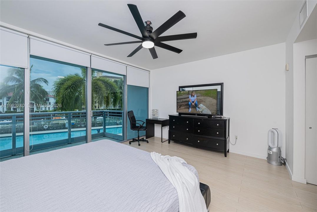 For Sale: $751,900 (2 beds, 3 baths, 1792 Square Feet)