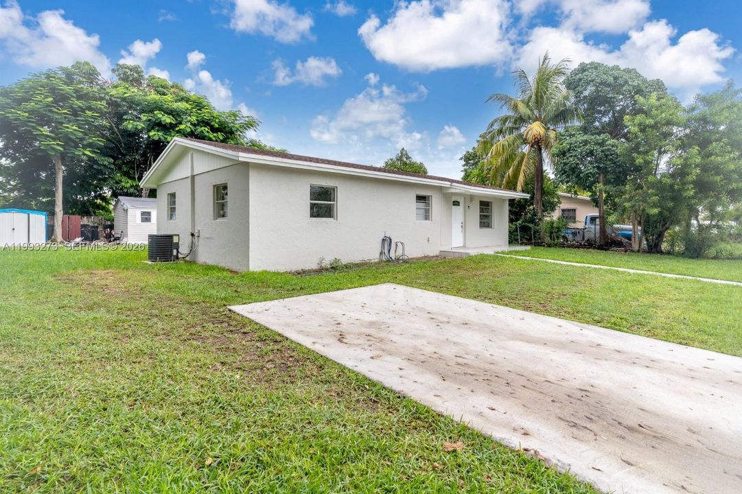 Activo con contrato: $469,999 (3 camas, 1 baños, 1100 Pies cuadrados)