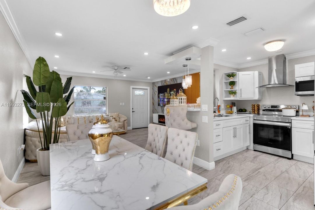 Activo con contrato: $469,999 (3 camas, 1 baños, 1100 Pies cuadrados)