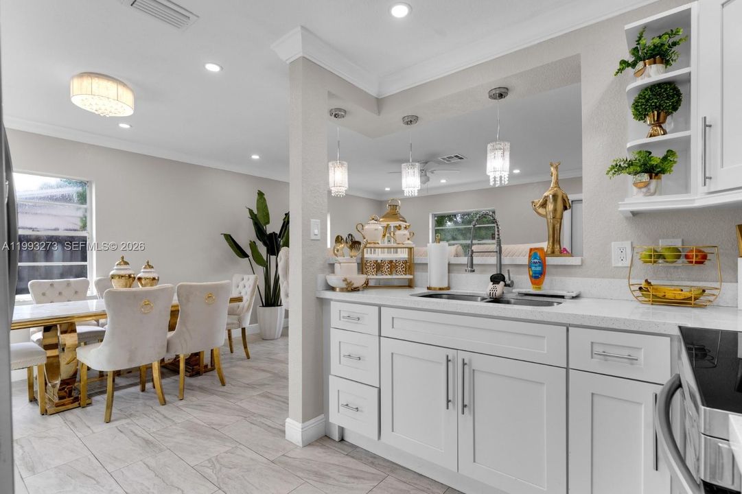 Activo con contrato: $469,999 (3 camas, 1 baños, 1100 Pies cuadrados)