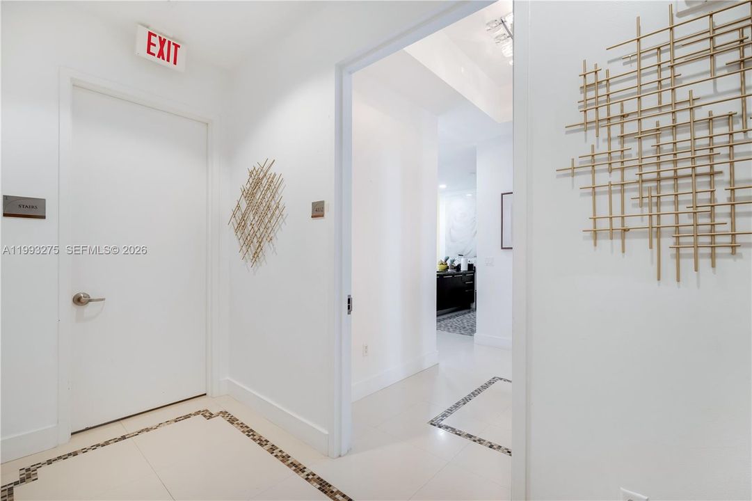 Private Foyer Entrance