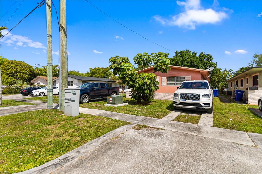 На продажу: $689,000 (0 спален, 0 ванн, 1775 Квадратных фут)