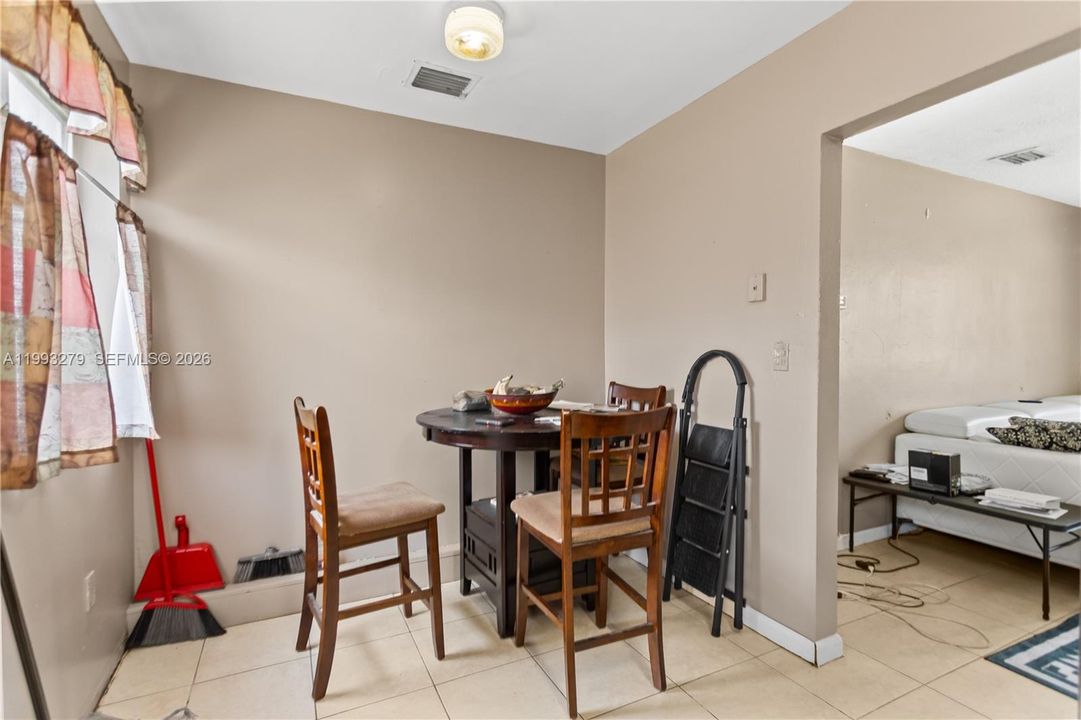 На продажу: $689,000 (0 спален, 0 ванн, 1775 Квадратных фут)