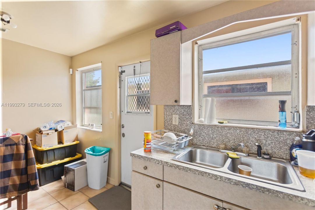 На продажу: $689,000 (0 спален, 0 ванн, 1775 Квадратных фут)