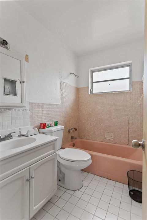 На продажу: $689,000 (0 спален, 0 ванн, 1775 Квадратных фут)