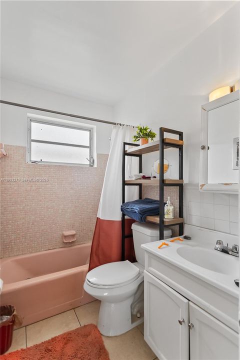 На продажу: $689,000 (0 спален, 0 ванн, 1775 Квадратных фут)