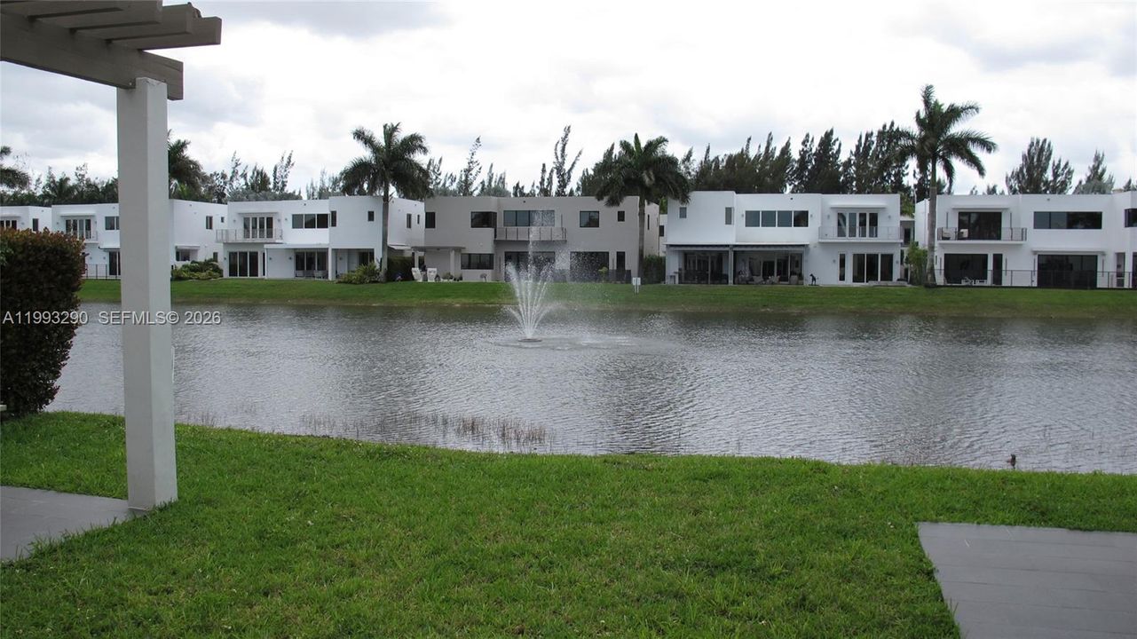 For Sale: $2,100,000 (6 beds, 7 baths, 4874 Square Feet)