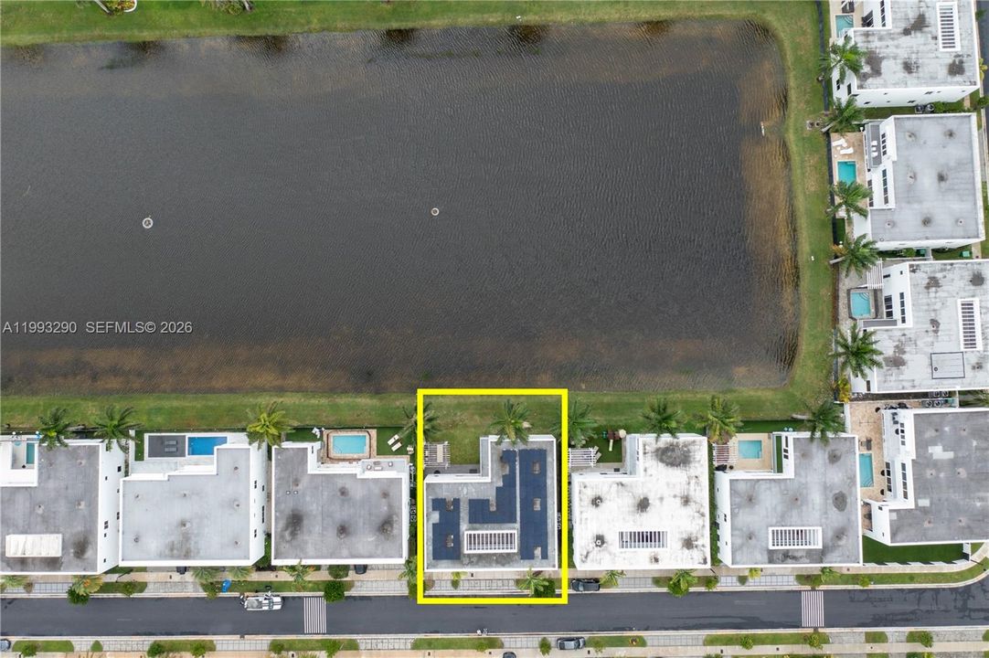 For Sale: $2,100,000 (6 beds, 7 baths, 4874 Square Feet)