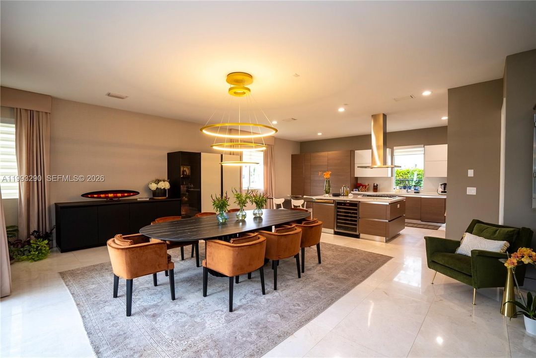 For Sale: $2,100,000 (6 beds, 7 baths, 4874 Square Feet)
